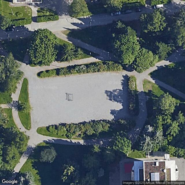 Ilvespuiston kenttä