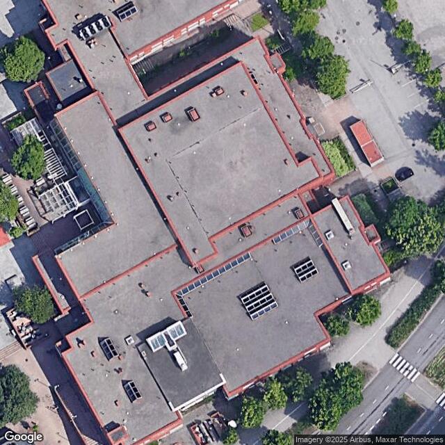 Itäkeskuksen nuorten toimintatalo Kipinä / Tanssisali