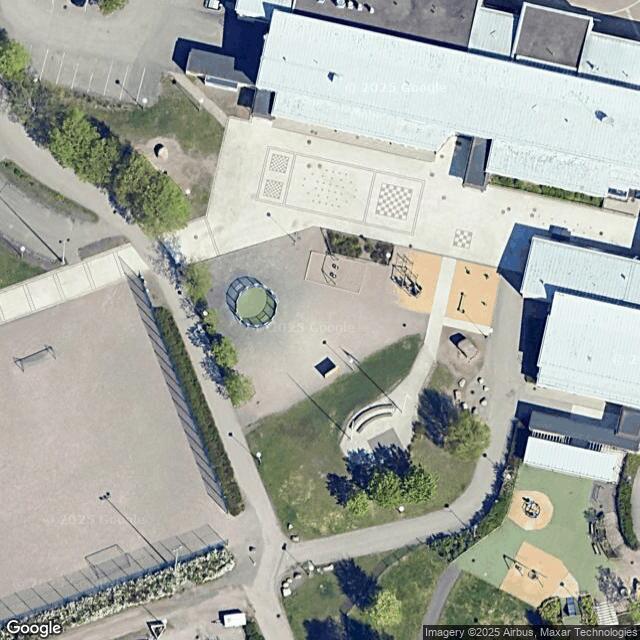 Jalavapuiston koulun lähiliikuntapaikka