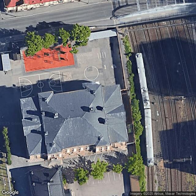 Juhannuskylän koulun liikuntasali (Johannes)