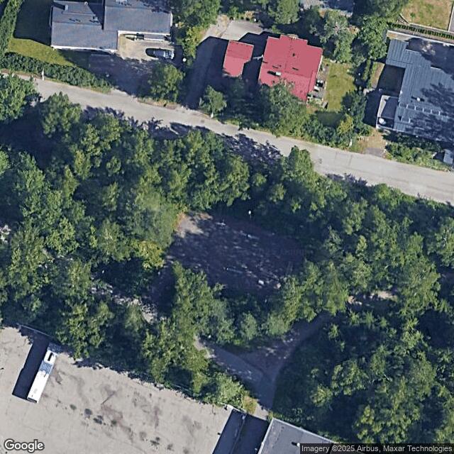Karhunkaatajantie / Pallokenttä