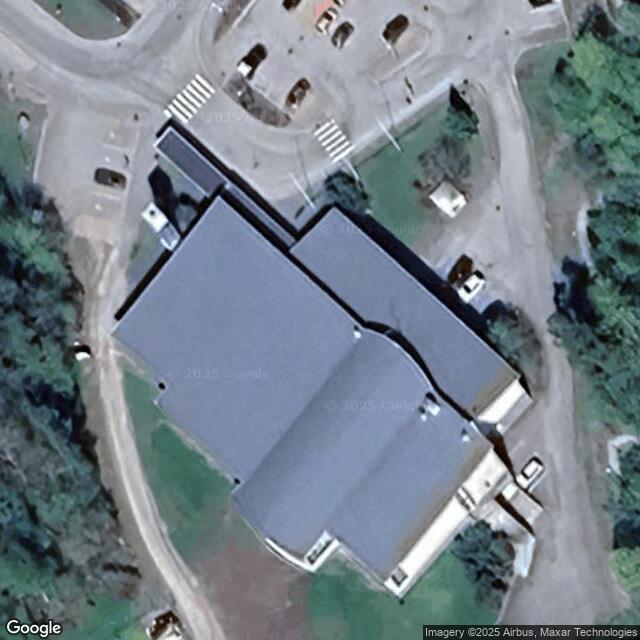 Kirkkonummen uimahallin liikuntasali 2