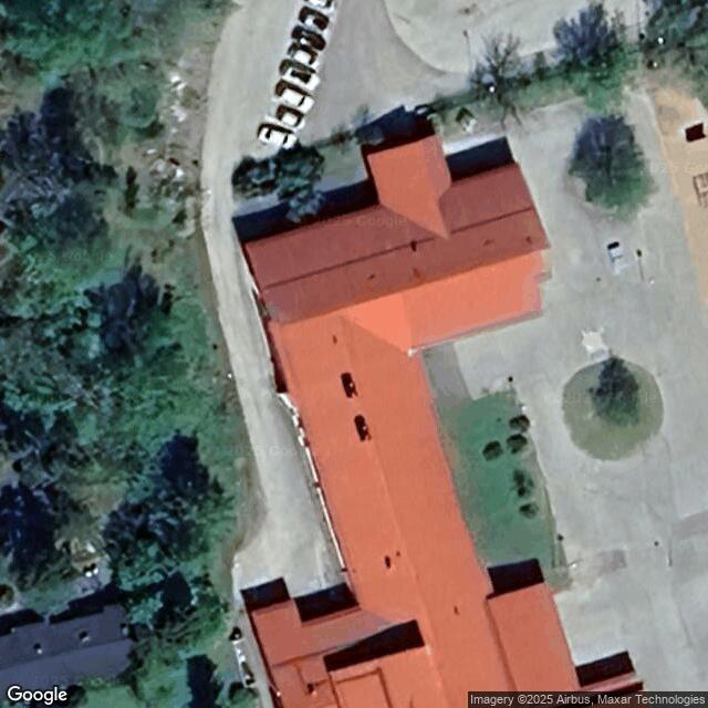 Hakarinteen koulun liikuntasali