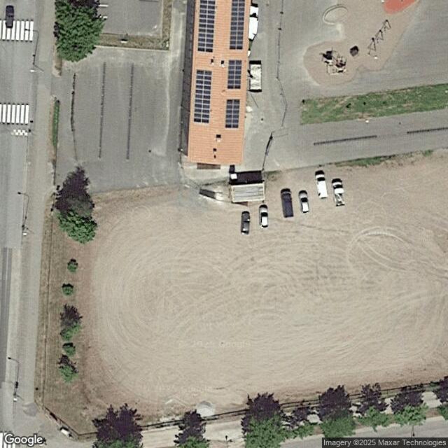 Hangon keskuskoulun pallokenttä