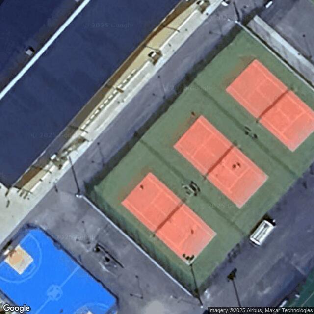Hannu Krankka -liikuntapuiston tenniskentät