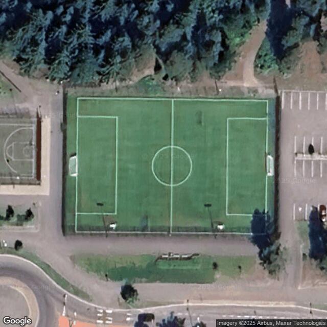 Heinsuonkoulun tekonurmikenttä