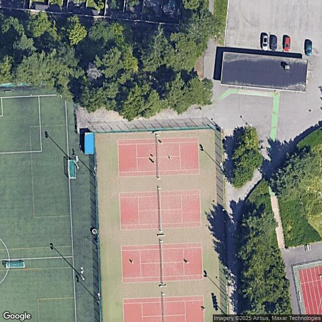 Heteniitynkenttä (Vuosaari) / Tenniskenttä 4