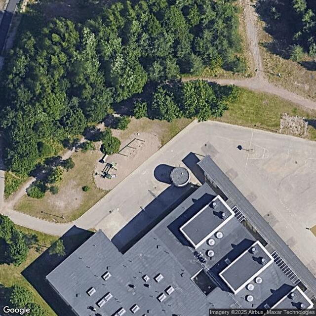 Hiekkaharjun koulun lähiliikuntapaikka