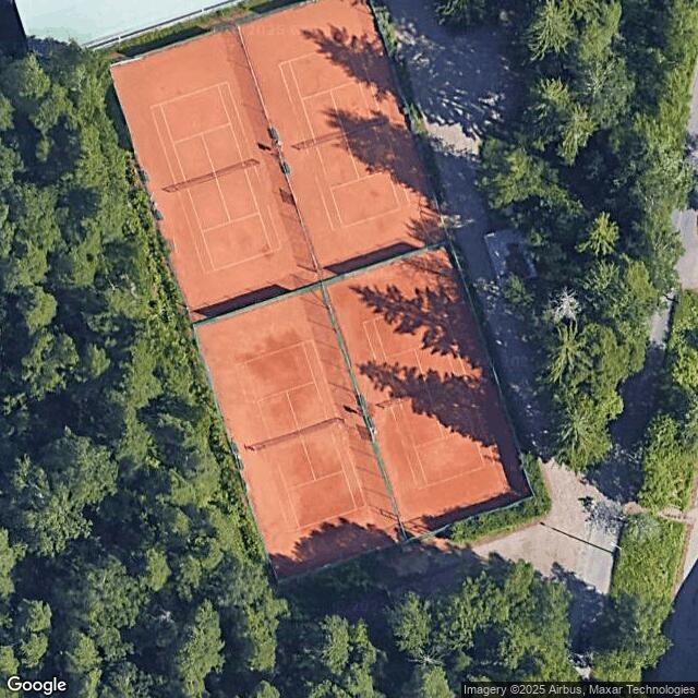 Hiekkaharjun Tenniskeskus Oy ulkotenniskentät