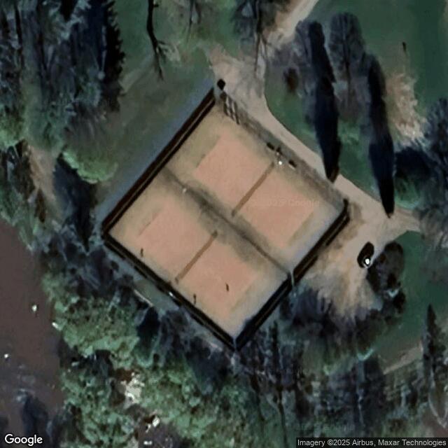 Huhkolanpuiston tenniskentät