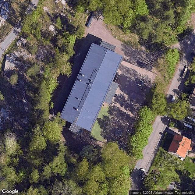 Louhenpuisto / Hiekkakenttä