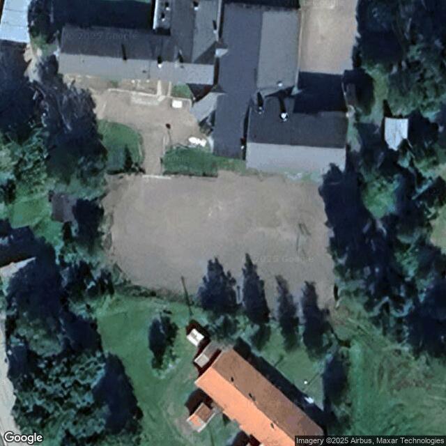 Luhtikylän koulun pallokenttä