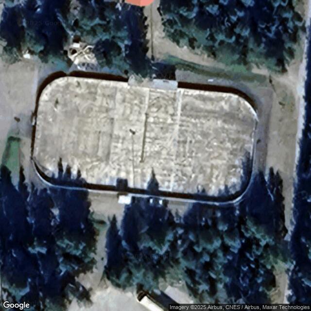 Luodon urheilupuiston tenniskenttä