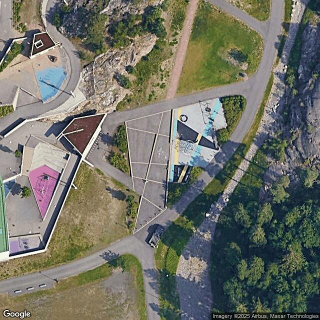 Maarianmaanpuisto / skeittipaikka