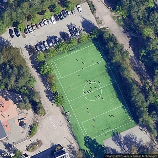 Matinlahden koulun hiekkakenttä