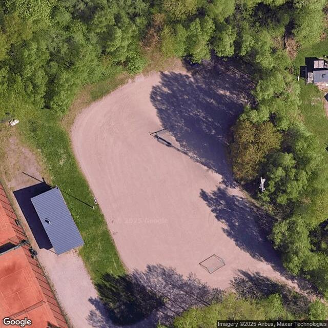 Metsälänkenttä / Hiekkakenttä