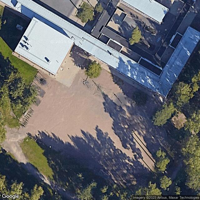 Munkkivuoren ala-asteen koulu / Hiekkakenttä