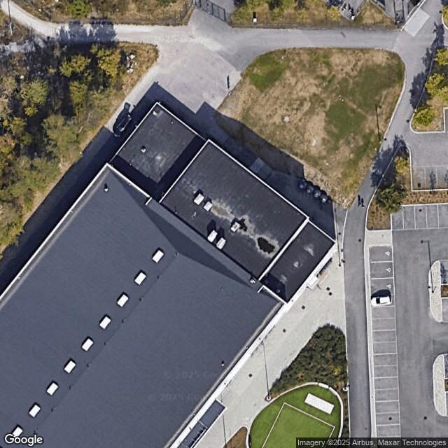 Myyrmäen jäähallin peilisali