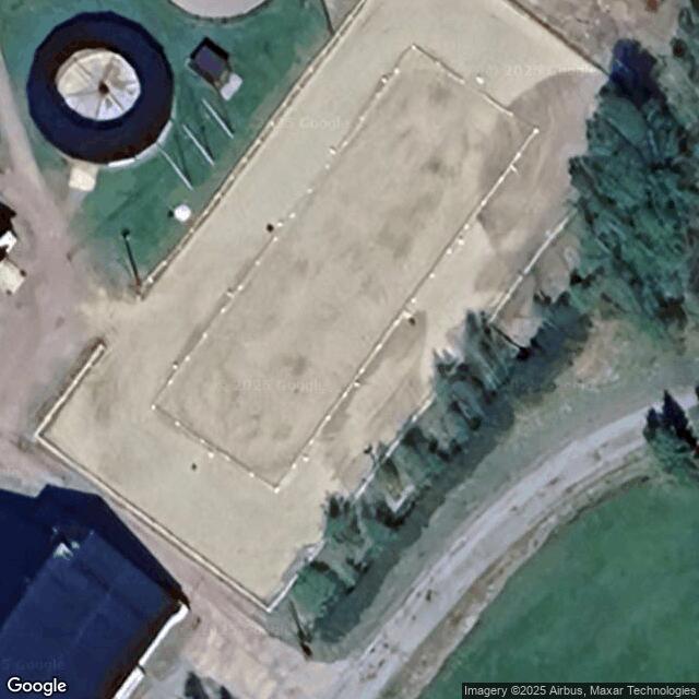 NIKA Equestrian / ratsastuskenttä
