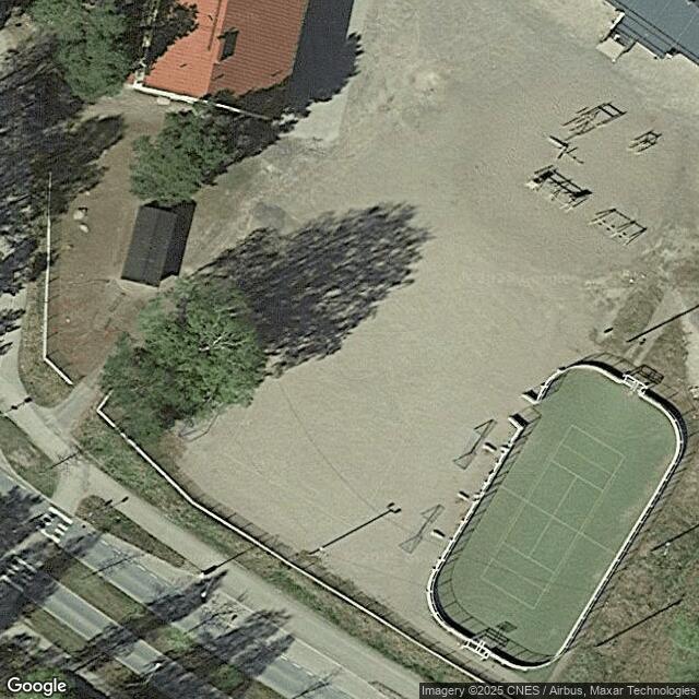 Oitin alakoulun pallokenttä