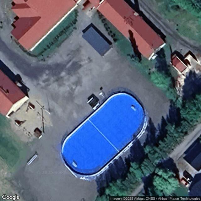 Oksavan koulun pallokenttä