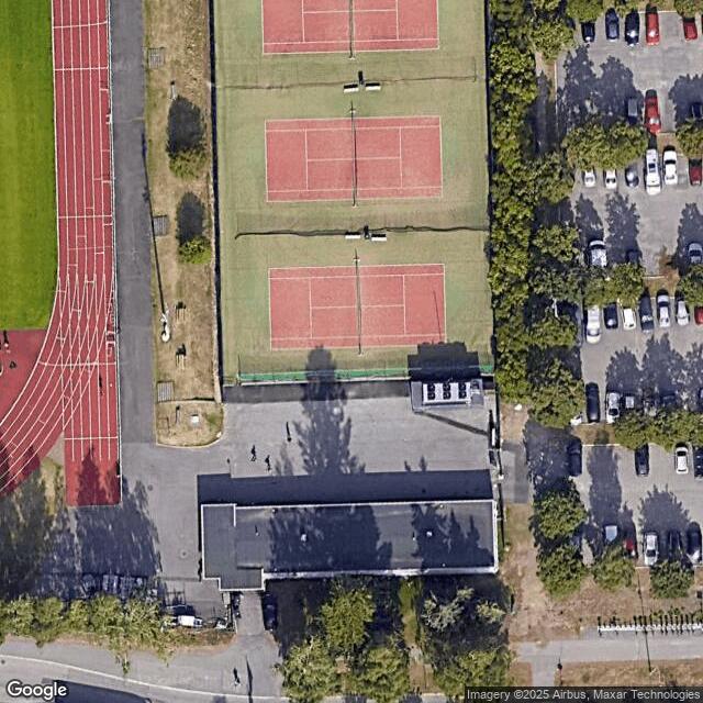 Otaniemen urheilupuiston ulkotenniskenttä 1