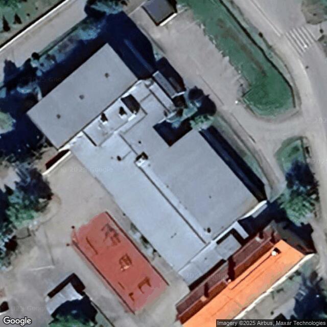 Oulunlahden koulun liikuntasali