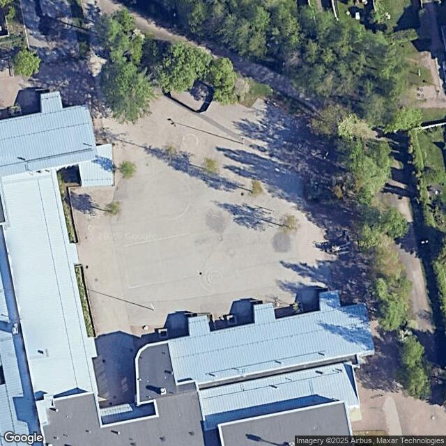 Paloheinän ala-asteen koulu / Lähiliikuntapaikka