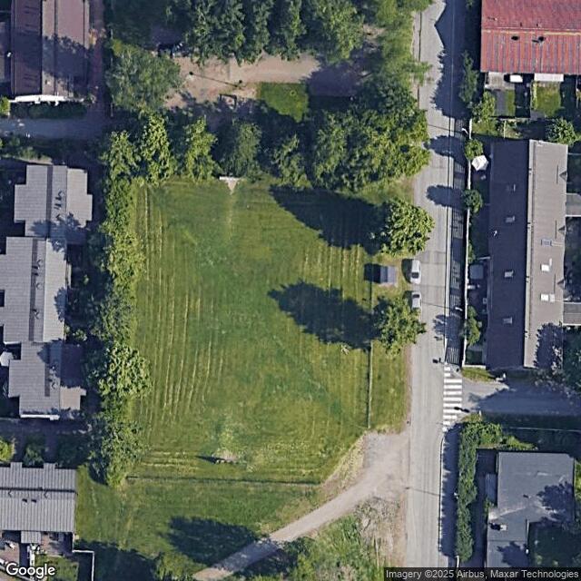 Puistokenttä Liljapuisto