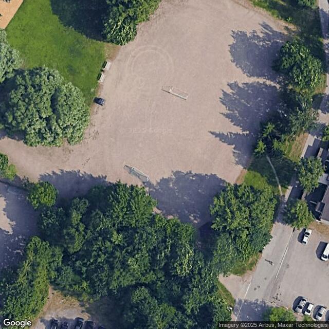 Laidunpuisto / Hiekkakenttä