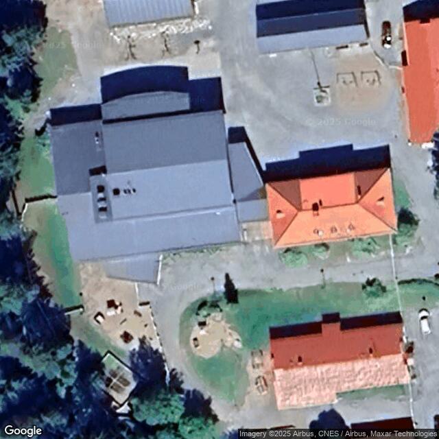 Pihkainmäen koulun sali