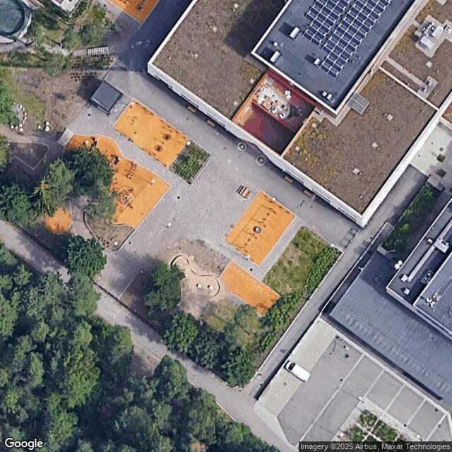 Leikkipuisto Jakomäki / Hiekkakenttä