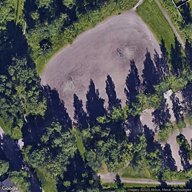 Pohjolantien hiekkakenttä