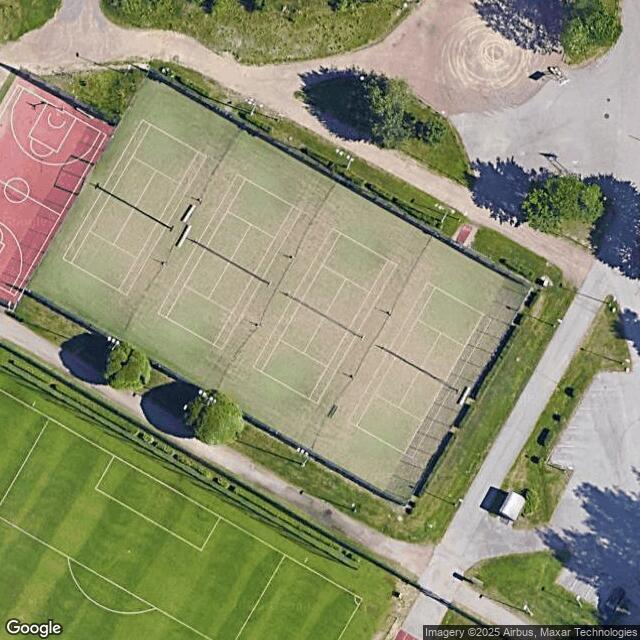 Puistolan liikuntapuisto / Tenniskenttä 2