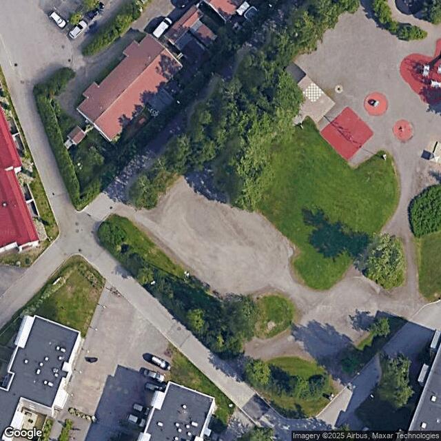 Puroniitynpuisto / Hiekkakenttä