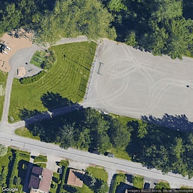 Pyhäojanpuiston kenttä