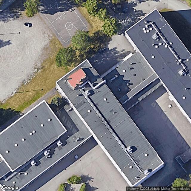 Rieskalähteen koulu, yläsali