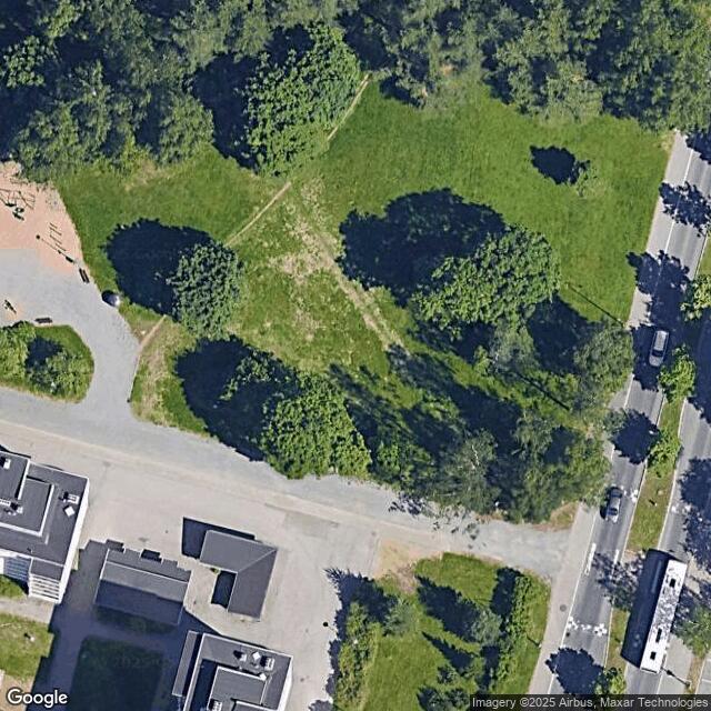 Riipuksenpuiston kenttä