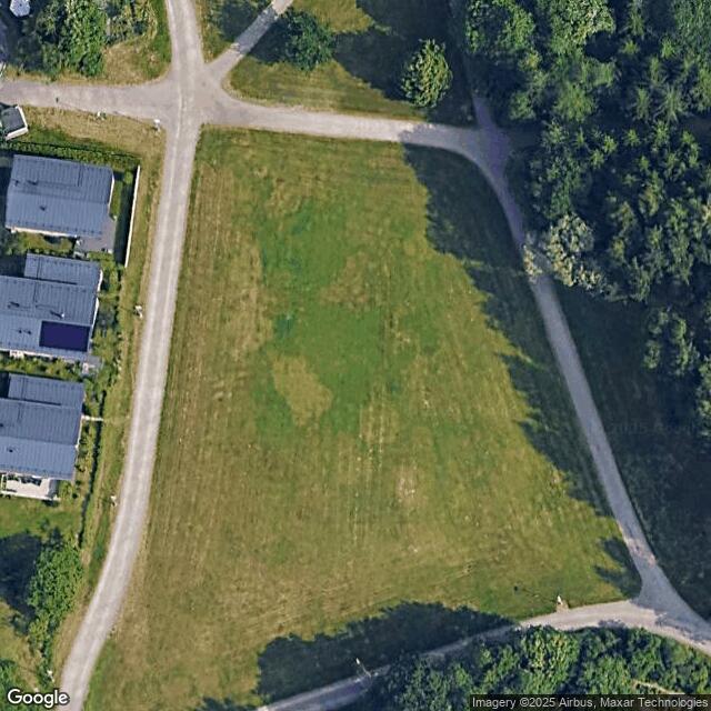 Ruotumestarinpuisto / Nurmikenttä