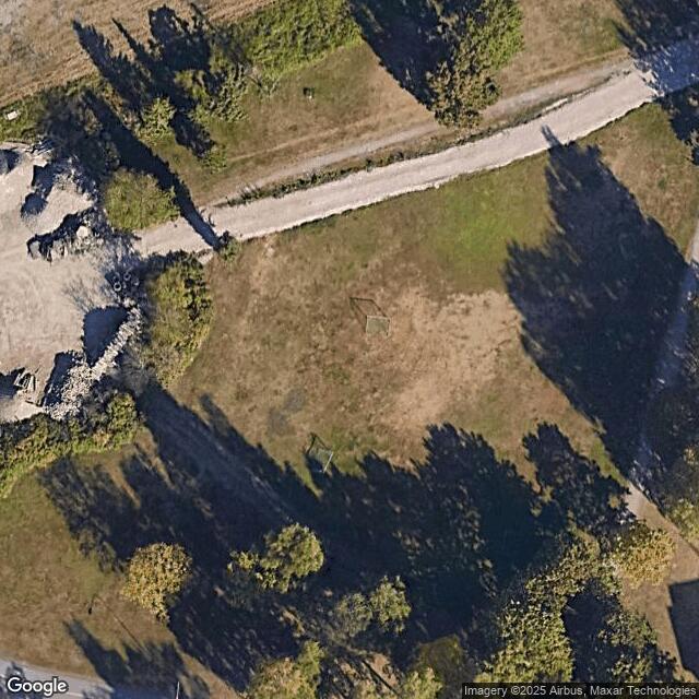 Ruukinlahdenpuisto / Nurmikenttä