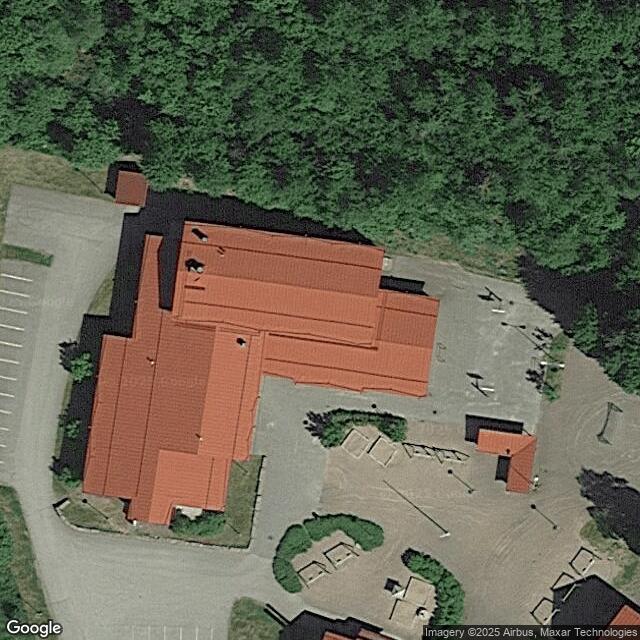 Sääksjärven koulun liikuntasali
