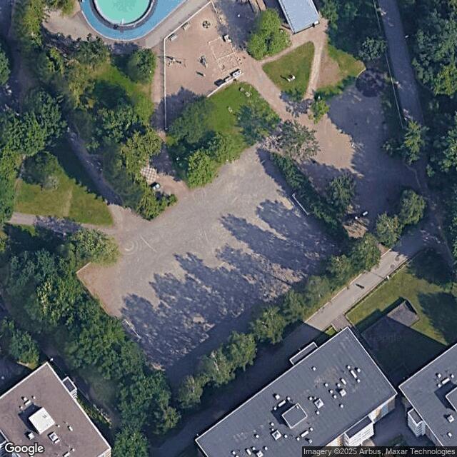 Säveltäjänpuisto / Hiekkakenttä