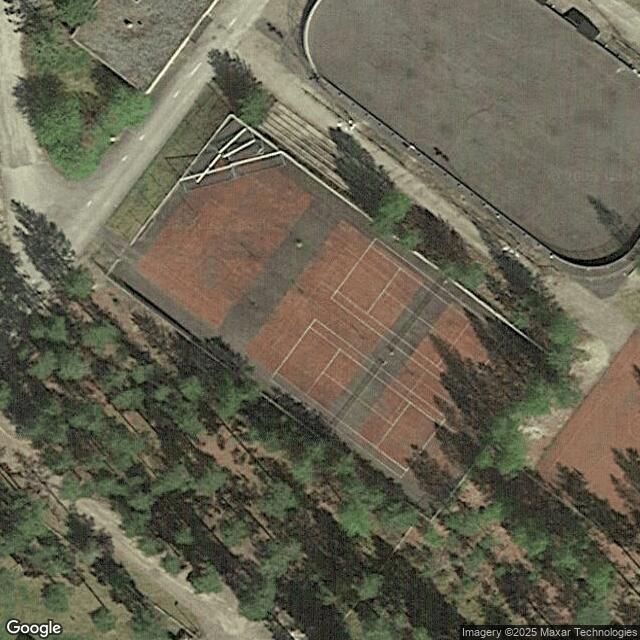 Urheilukeskuksen tenniskenttäalue 2