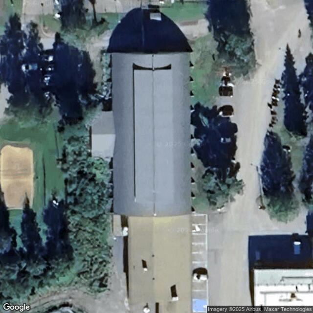 Urheiluhallin yleisurheilupaikka