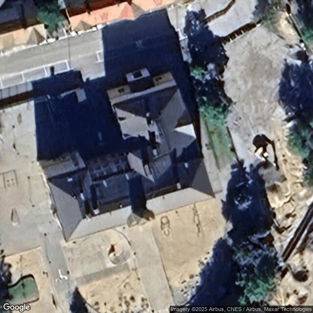 Lagmanin koulun liikuntasali