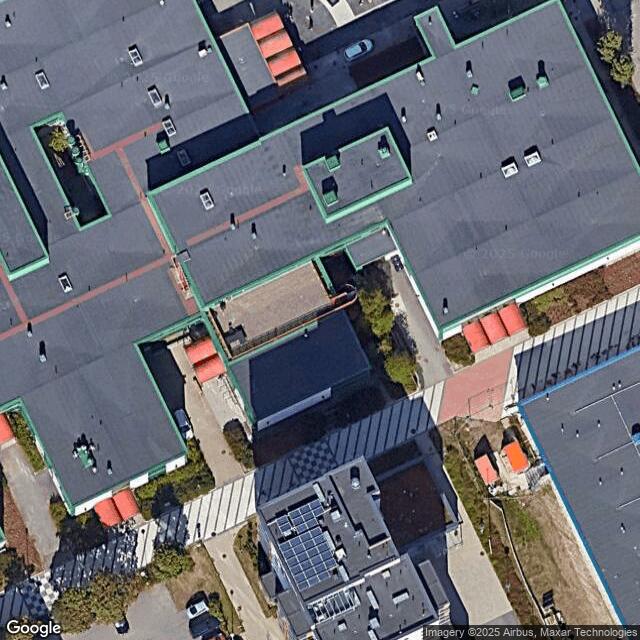 Martinlaakson nuorisotilan liikuntasali