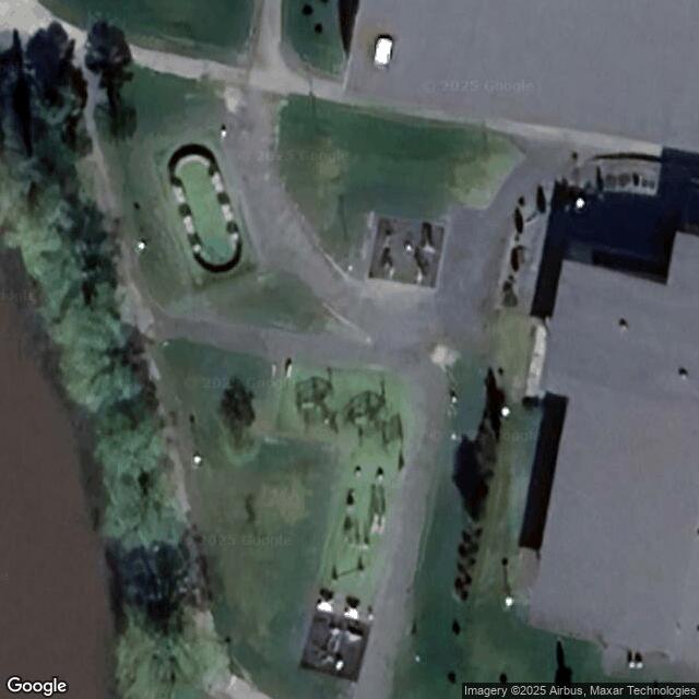Uimahallin lähiliikuntapuisto