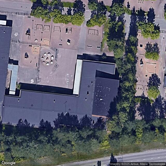 Svenskbacka skolan liikuntasali