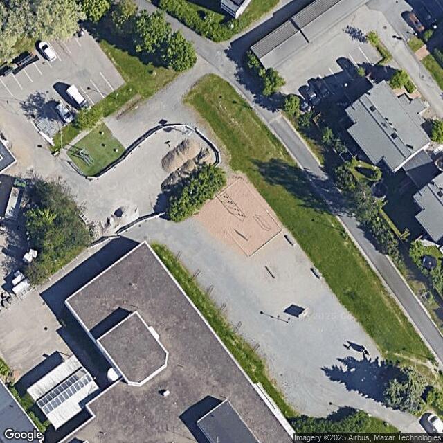 Takahuhdin koulun, VL 5-9 (luode) kenttä