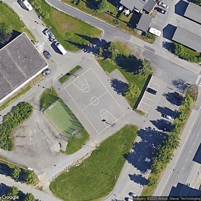 Takahuhdin koulun, VL 5-9 (kaakko) kenttä